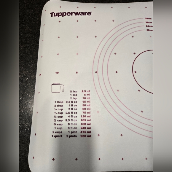 Tupperware Pastry Sheet - Picture 2 of 4